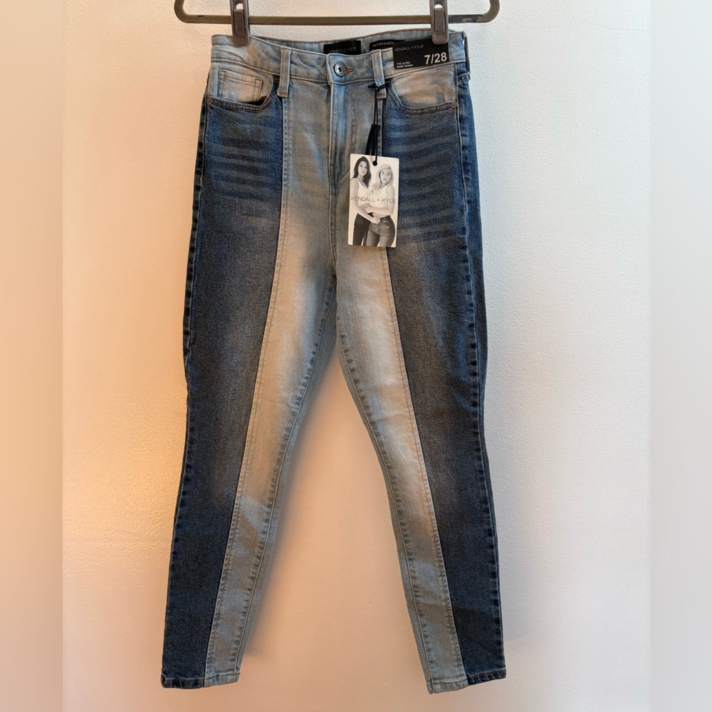 Kendall + Kylie The Ultra Babe Skinny Two-Tone Jean 7/28